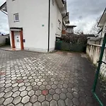 Trnovo Lunca 아파트